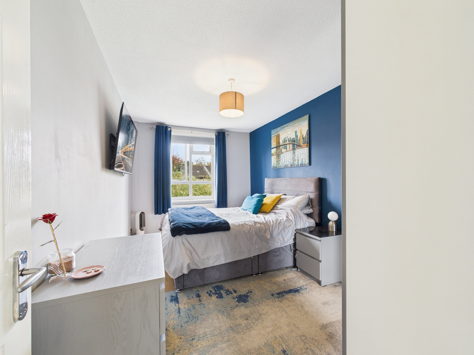 2 bed maisonette for sale in Roebuck Close, Horsham - Property Image 12