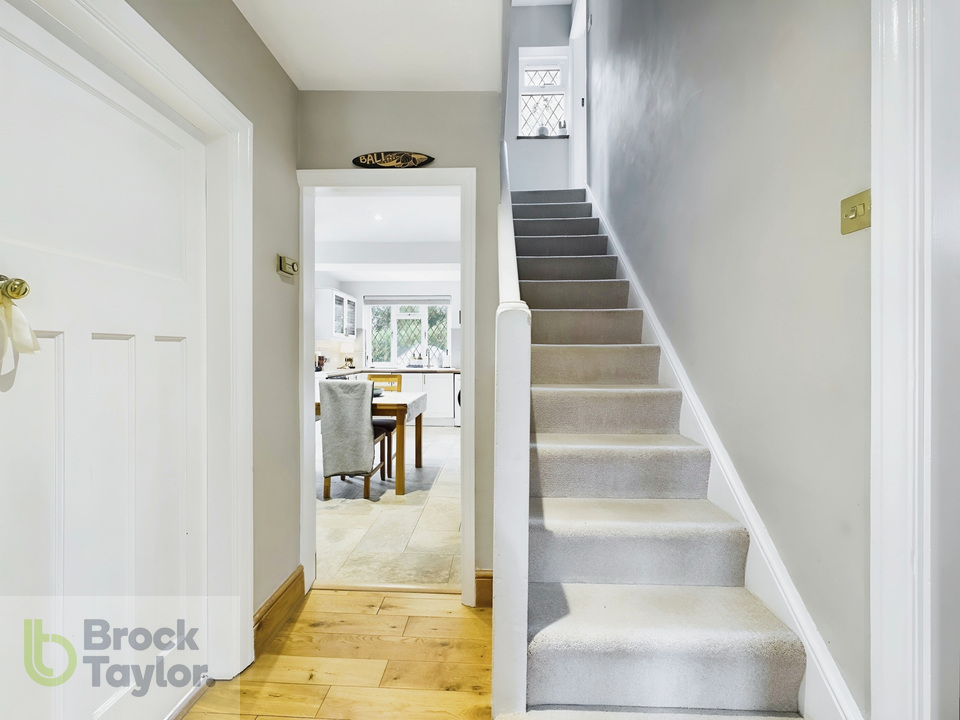 3 bed semi-detached house for sale in Coopers Wood, London Road, Handcross - Property Image 7