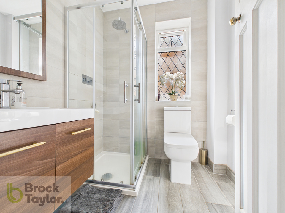 3 bed semi-detached house for sale in Coopers Wood, London Road, Handcross - Property Image 8