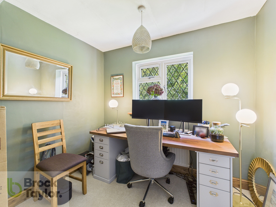 3 bed semi-detached house for sale in Coopers Wood, London Road, Handcross - Property Image 14