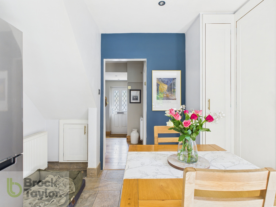 3 bed semi-detached house for sale in Coopers Wood, London Road, Handcross - Property Image 15