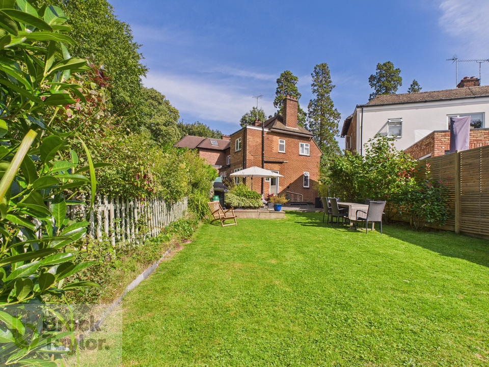 3 bed semi-detached house for sale in Coopers Wood, London Road, Handcross  - Property Image 6