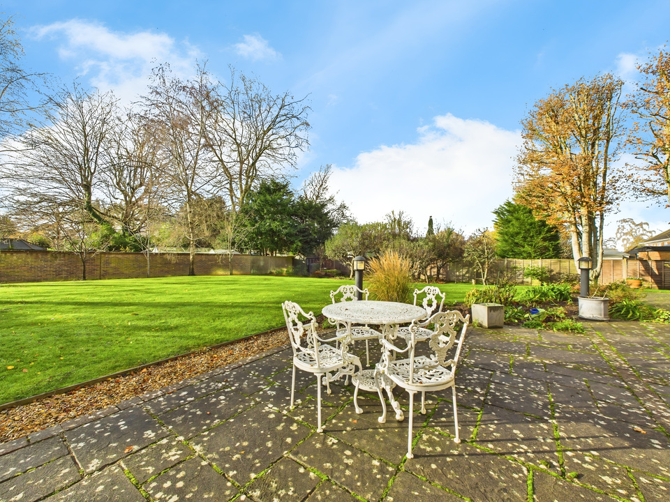 2 bed apartment for sale in Kentwyns Place , Kentwyns Drive, Horsham  - Property Image 12