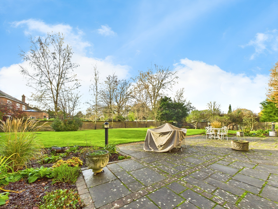 2 bed apartment for sale in Kentwyns Place , Kentwyns Drive, Horsham  - Property Image 19