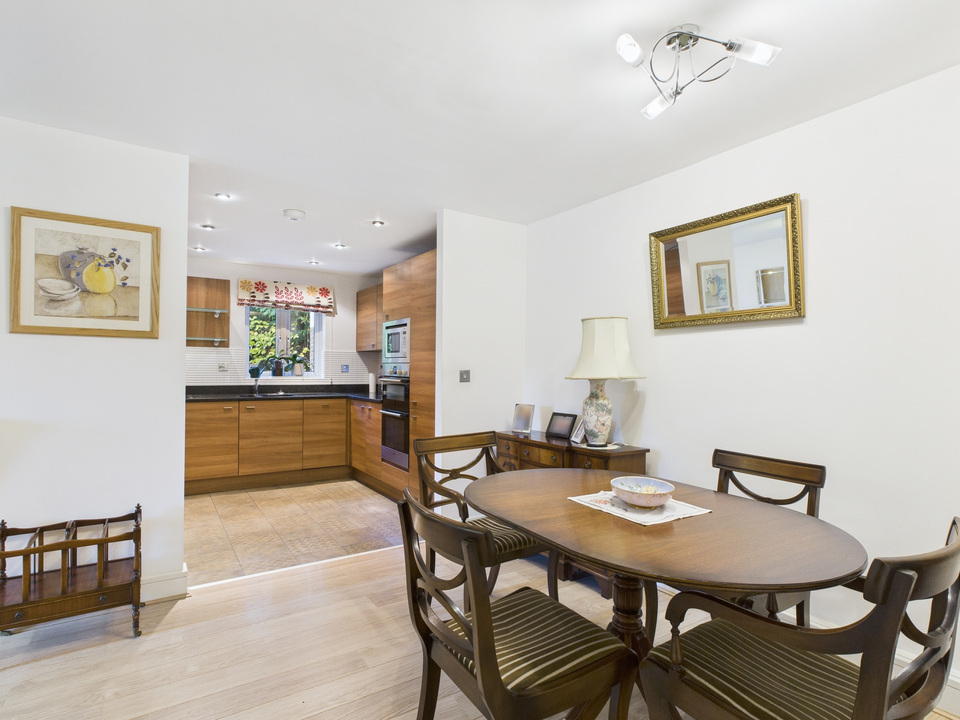 2 bed apartment for sale in Kentwyns Place , Kentwyns Drive, Horsham  - Property Image 16