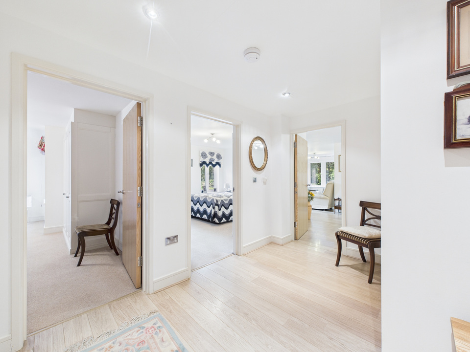 2 bed apartment for sale in Kentwyns Place , Kentwyns Drive, Horsham  - Property Image 13