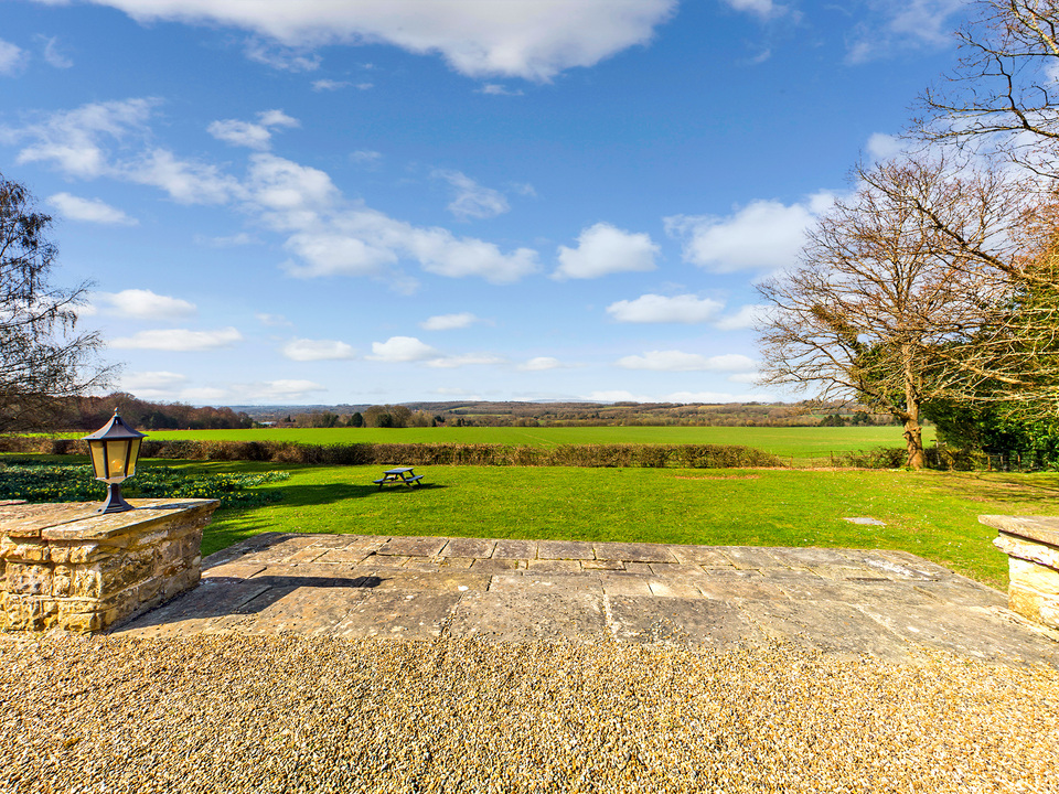 2 bed apartment for sale in The Apartment, Forest Road, Colgate, Horsham, West Sussex  - Property Image 9