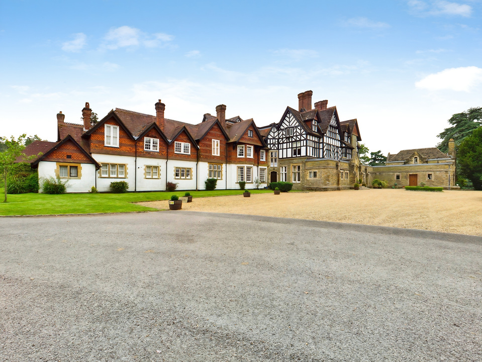 2 bed apartment for sale in The Apartment, Forest Road, Colgate, Horsham, West Sussex  - Property Image 7