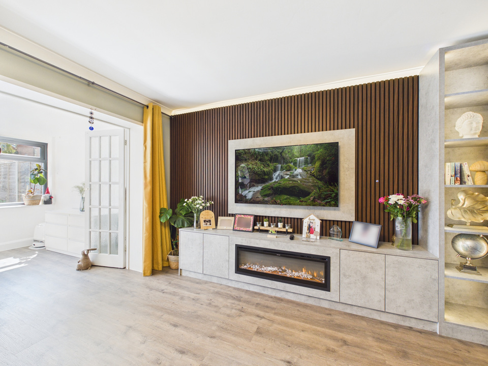 3 bed semi-detached house for sale in Keymer Road, Southgate, Crawley, RH11 8GP  - Property Image 14