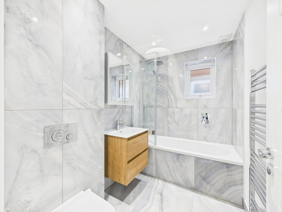 2 bed semi-detached house for sale in Timber Mill, Southwater - Property Image 6