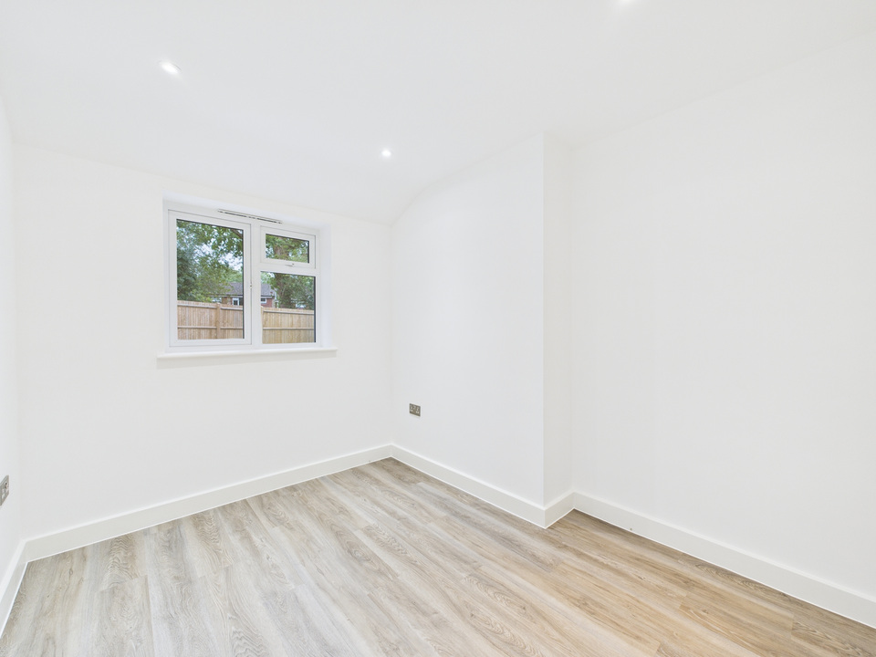 2 bed semi-detached house for sale in Timber Mill, Southwater - Property Image 8