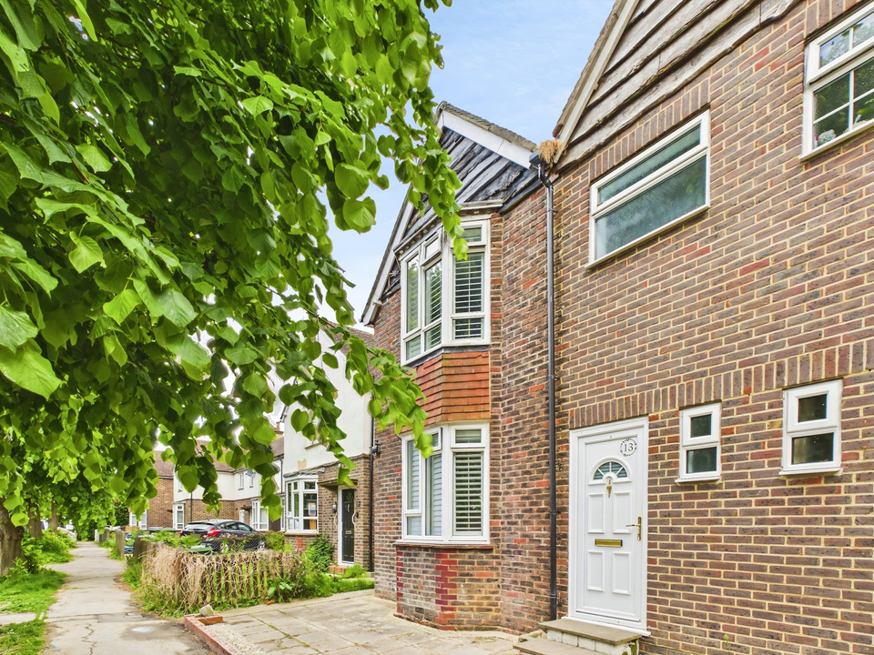 3 bed semi-detached house for sale in Leith View Road, Horsham  - Property Image 11