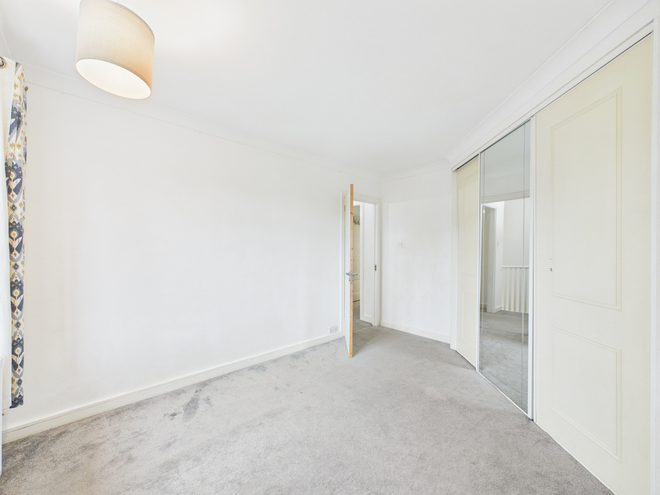 3 bed semi-detached house for sale in Leith View Road, Horsham  - Property Image 12
