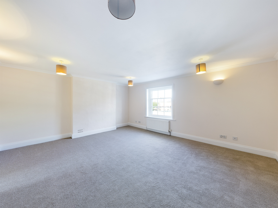 3 bed town house for sale in London Road, Horsham - Property Image 11