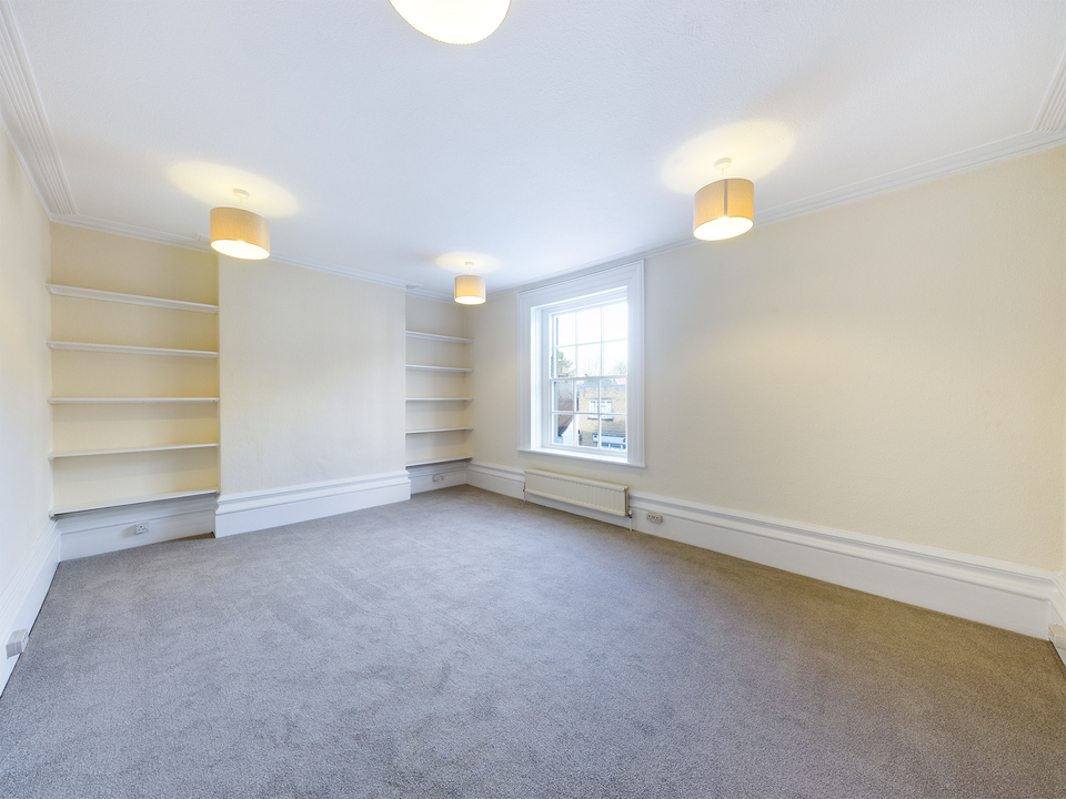 3 bed town house for sale in London Road, Horsham - Property Image 13