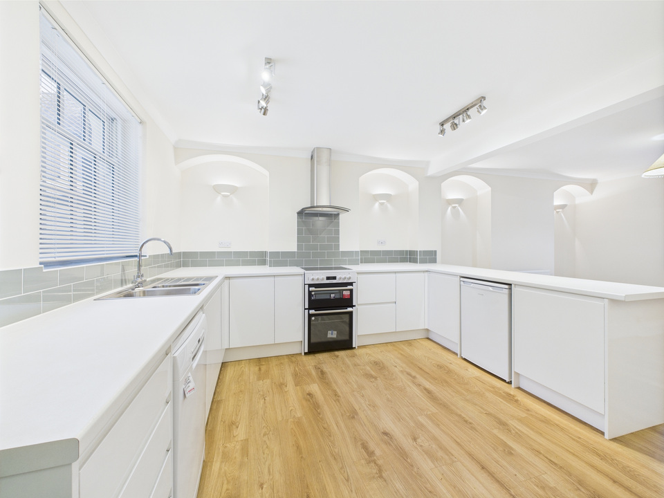 3 bed town house for sale in London Road, Horsham - Property Image 17