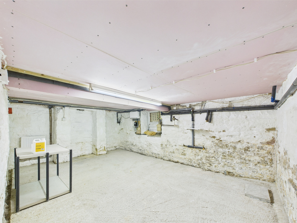 3 bed town house for sale in London Road, Horsham - Property Image 27