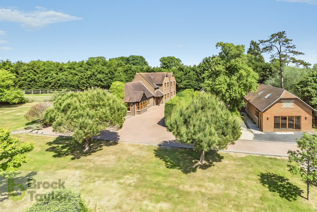 4 bed equestrian facility for sale in Cowfold Road, Bolney, West Sussex, RH17  - Property Image 12