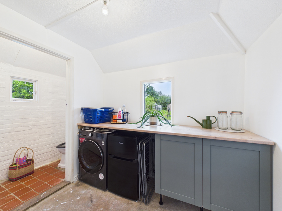 3 bed semi-detached house for sale in Bell Road, Warnham, Horsham, West Sussex  - Property Image 13