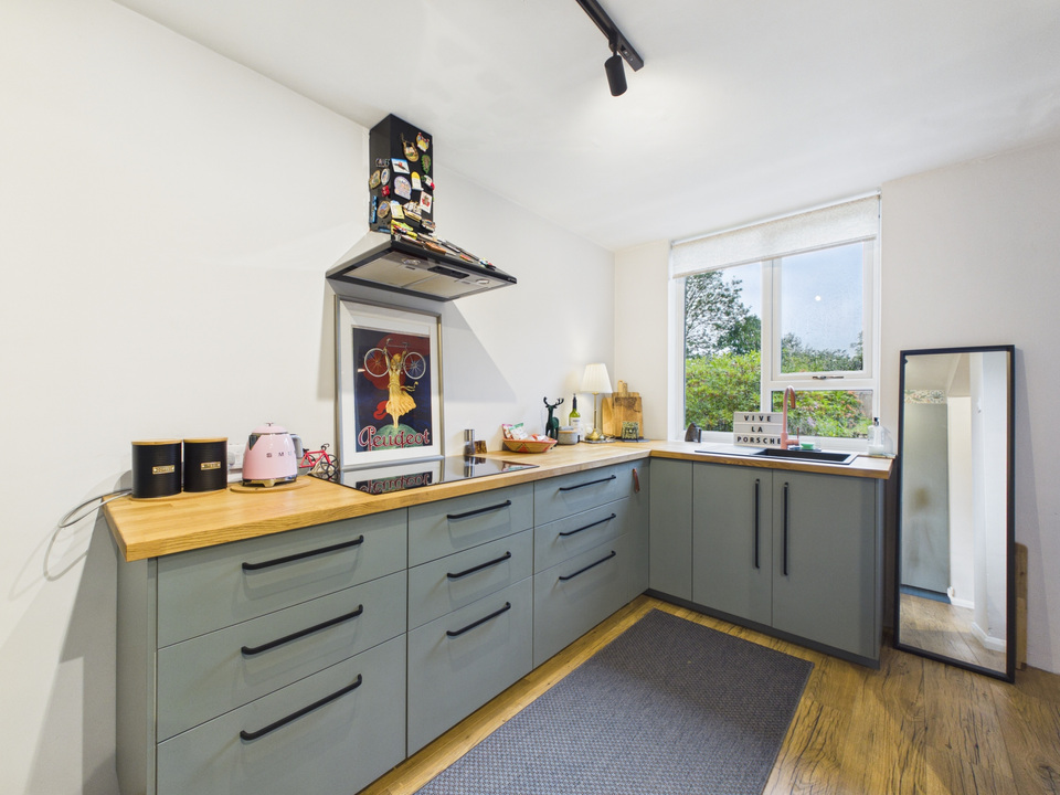 3 bed semi-detached house for sale in Bell Road, Warnham, Horsham, West Sussex  - Property Image 6