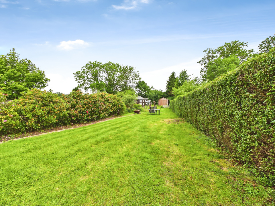 3 bed semi-detached house for sale in Bell Road, Warnham, Horsham, West Sussex  - Property Image 10