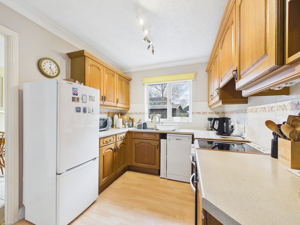 3 bed bungalow for sale in Copper Beech, Holly Close, Horsham, West Sussex  - Property Image 3