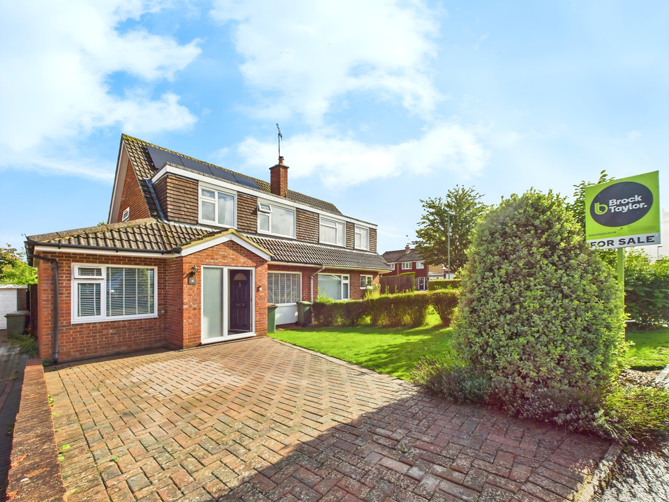 4 bed semi-detached house for sale in Heath Way, Horsham