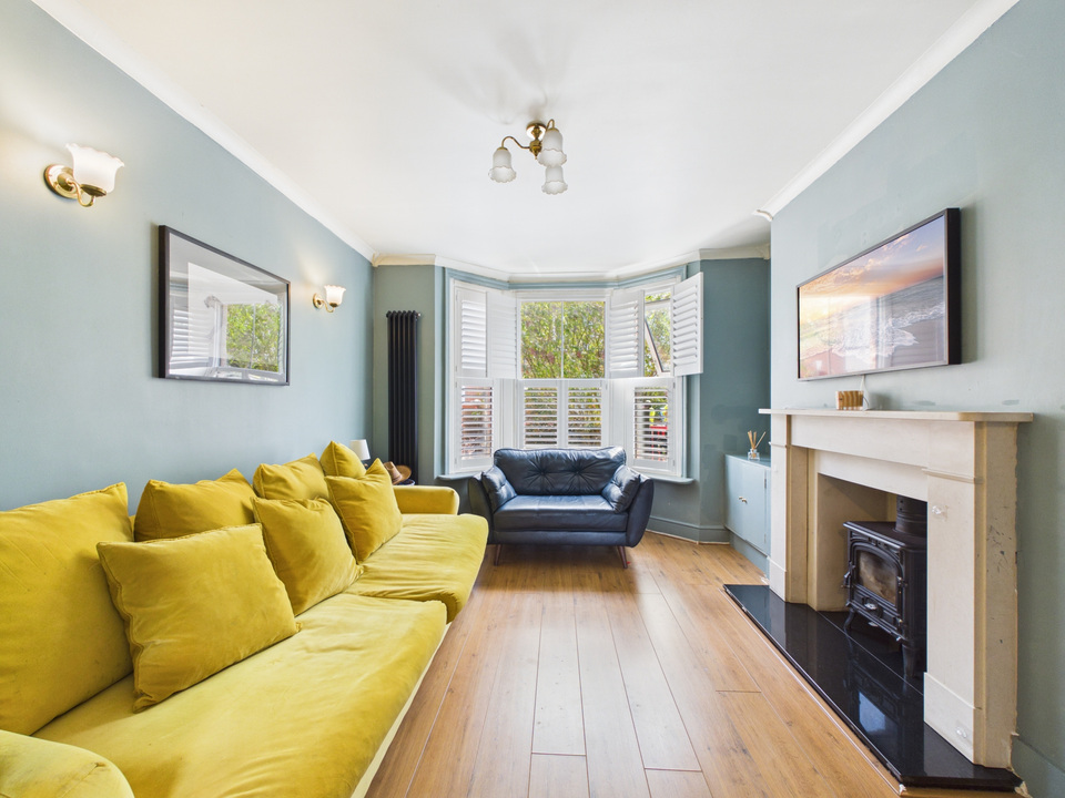 3 bed semi-detached house for sale in New Street, Horsham  - Property Image 3