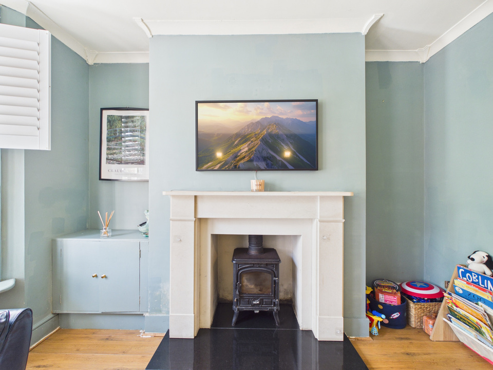 3 bed semi-detached house for sale in New Street, Horsham  - Property Image 13