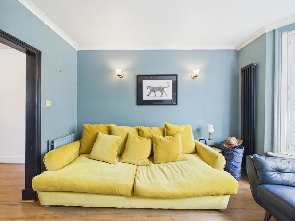 3 bed semi-detached house for sale in New Street, Horsham  - Property Image 14