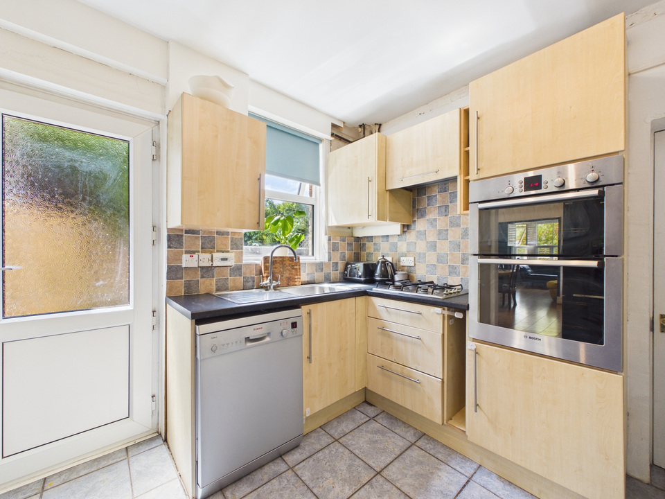 3 bed semi-detached house for sale in New Street, Horsham  - Property Image 16