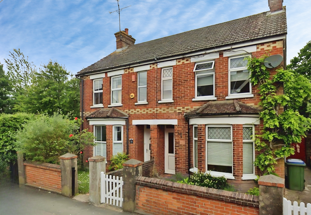 3 bed semi-detached house for sale in New Street, Horsham