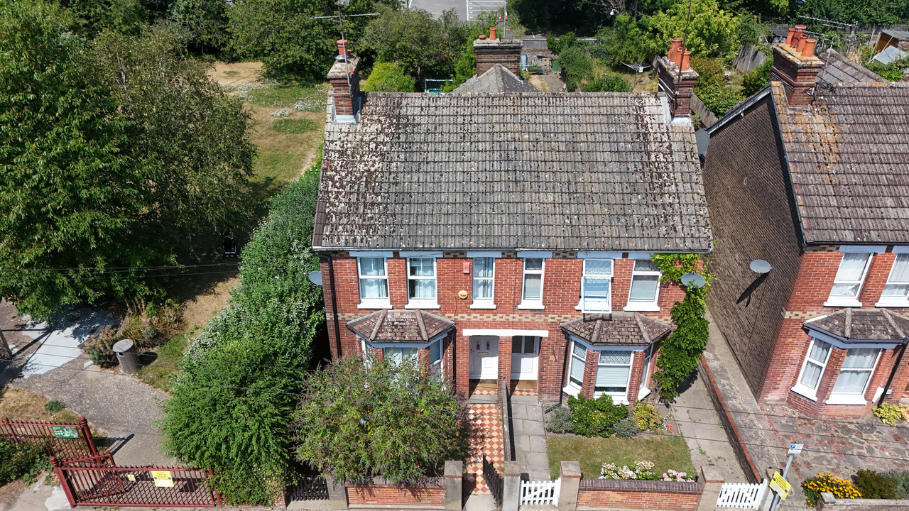 3 bed semi-detached house for sale in New Street, Horsham  - Property Image 12