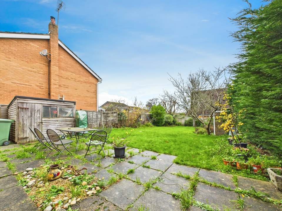 5 bed detached house for sale in Lambs Farm Road, Horsham - Property Image 19