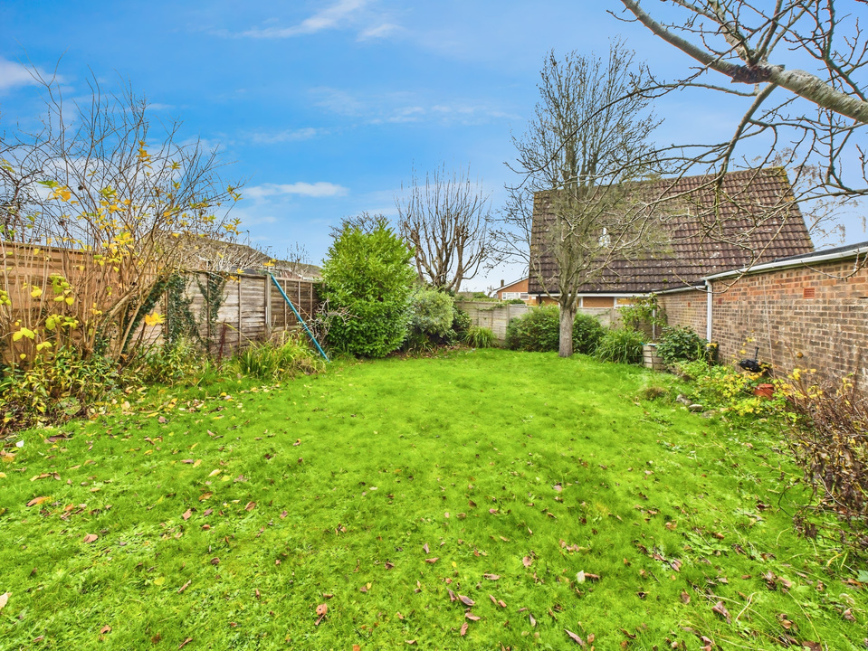 5 bed detached house for sale in Lambs Farm Road, Horsham - Property Image 21