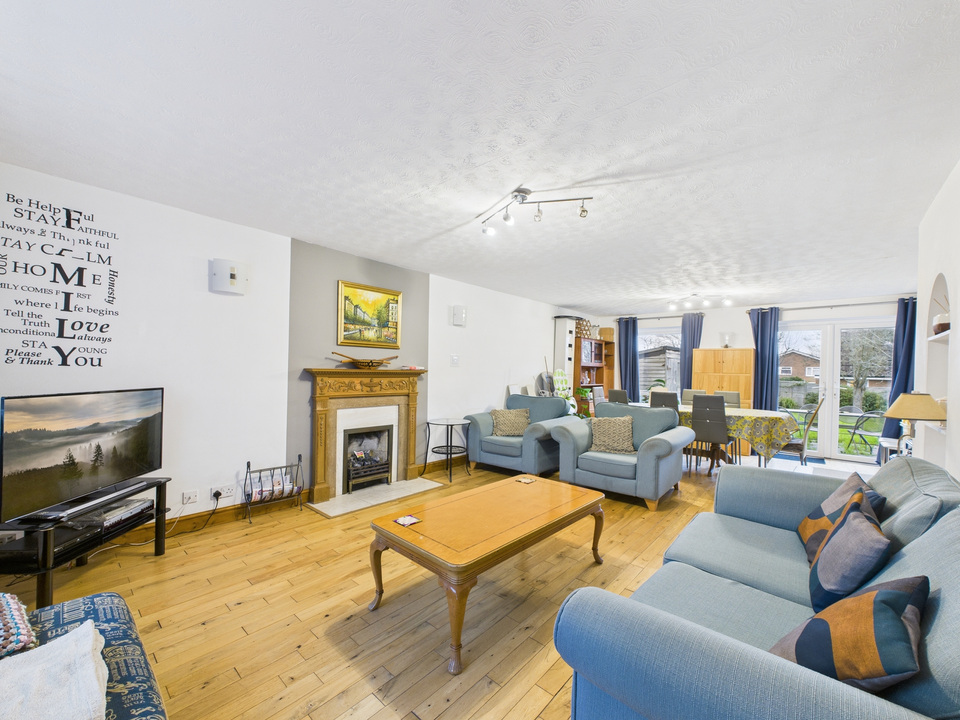 5 bed detached house for sale in Lambs Farm Road, Horsham - Property Image 4