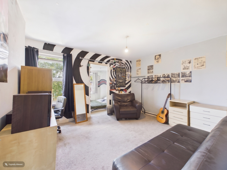3 bed semi-detached house for sale in Crawley Road, Horsham, West Sussex  - Property Image 6