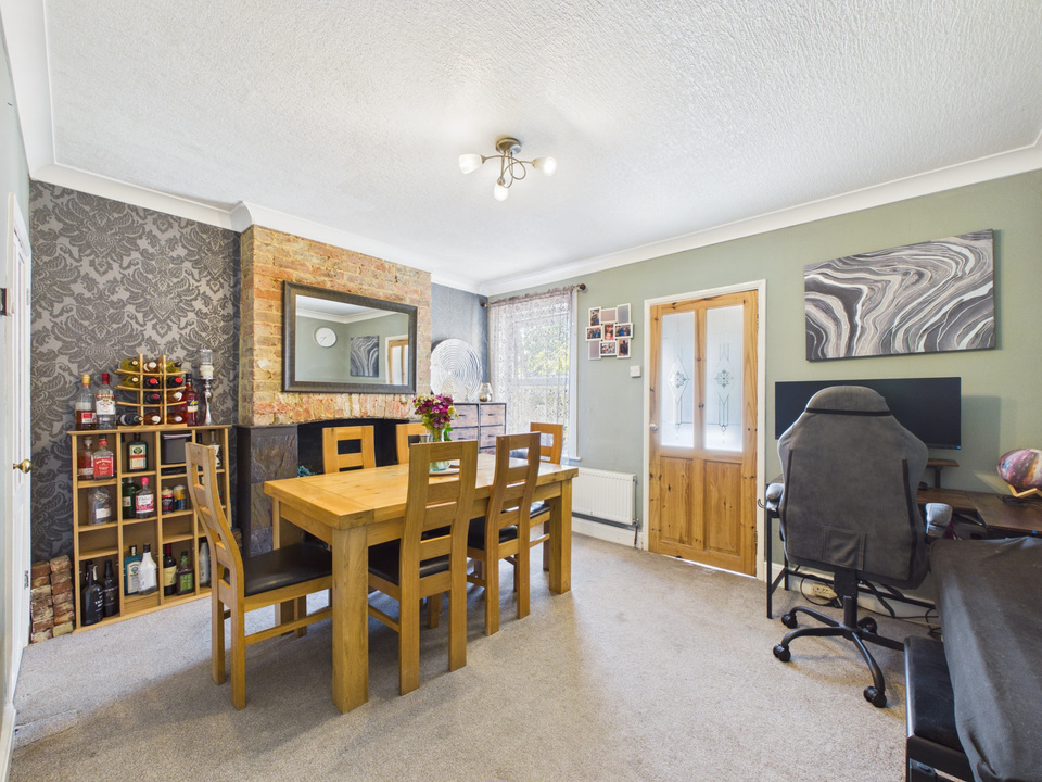 3 bed semi-detached house for sale in Crawley Road, Horsham, West Sussex  - Property Image 3
