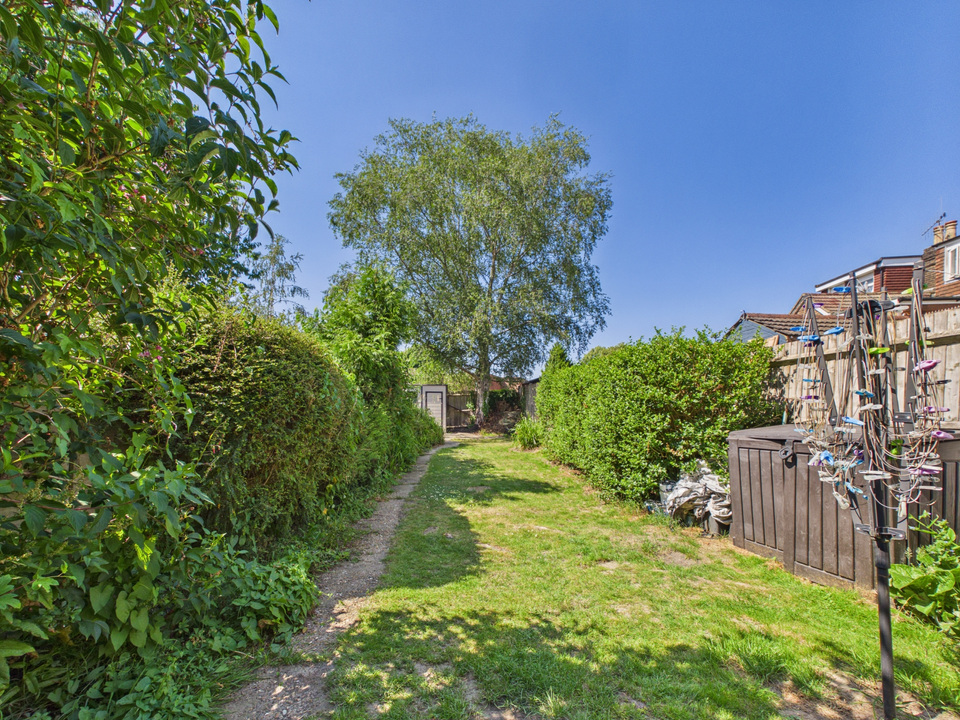 3 bed semi-detached house for sale in Crawley Road, Horsham, West Sussex  - Property Image 10