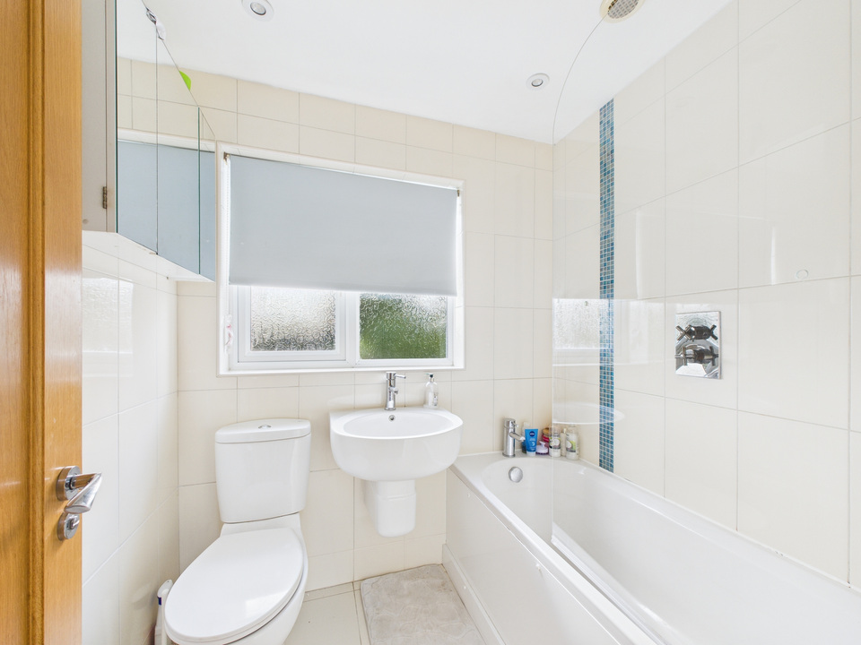 4 bed semi-detached house for sale in Oakwood, Partridge Green  - Property Image 8