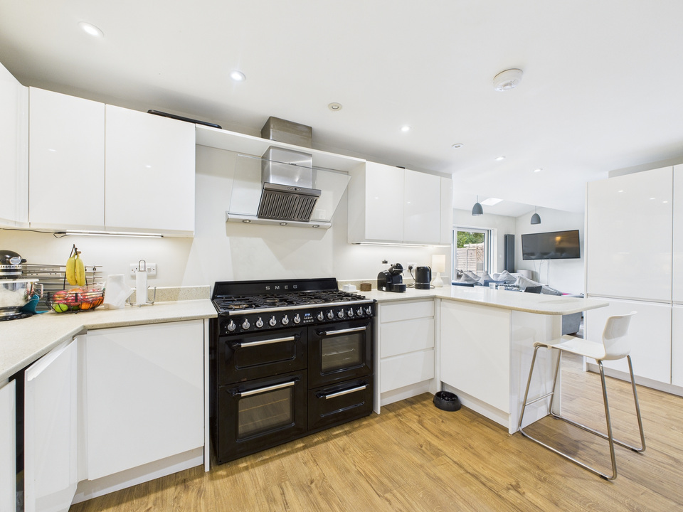 4 bed semi-detached house for sale in Oakwood, Partridge Green  - Property Image 9