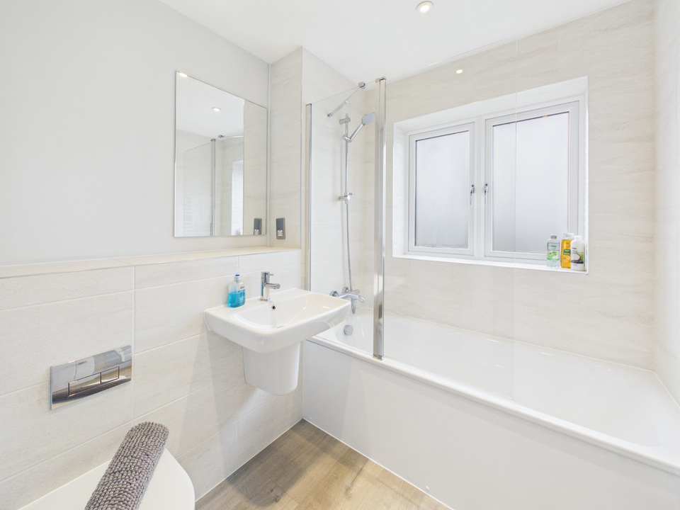 2 bed semi-detached house for sale in Bensons Hill Road, Pease Pottage, Crawley, West Sussex - Property Image 9
