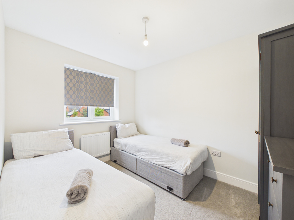 2 bed semi-detached house for sale in Bensons Hill Road, Pease Pottage, Crawley, West Sussex - Property Image 10