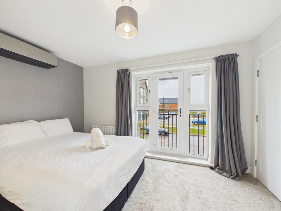 2 bed semi-detached house for sale in Bensons Hill Road, Pease Pottage, Crawley, West Sussex - Property Image 8