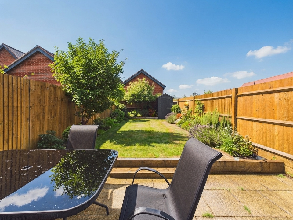 2 bed semi-detached house for sale in Bensons Hill Road, Pease Pottage, Crawley, West Sussex - Property Image 11