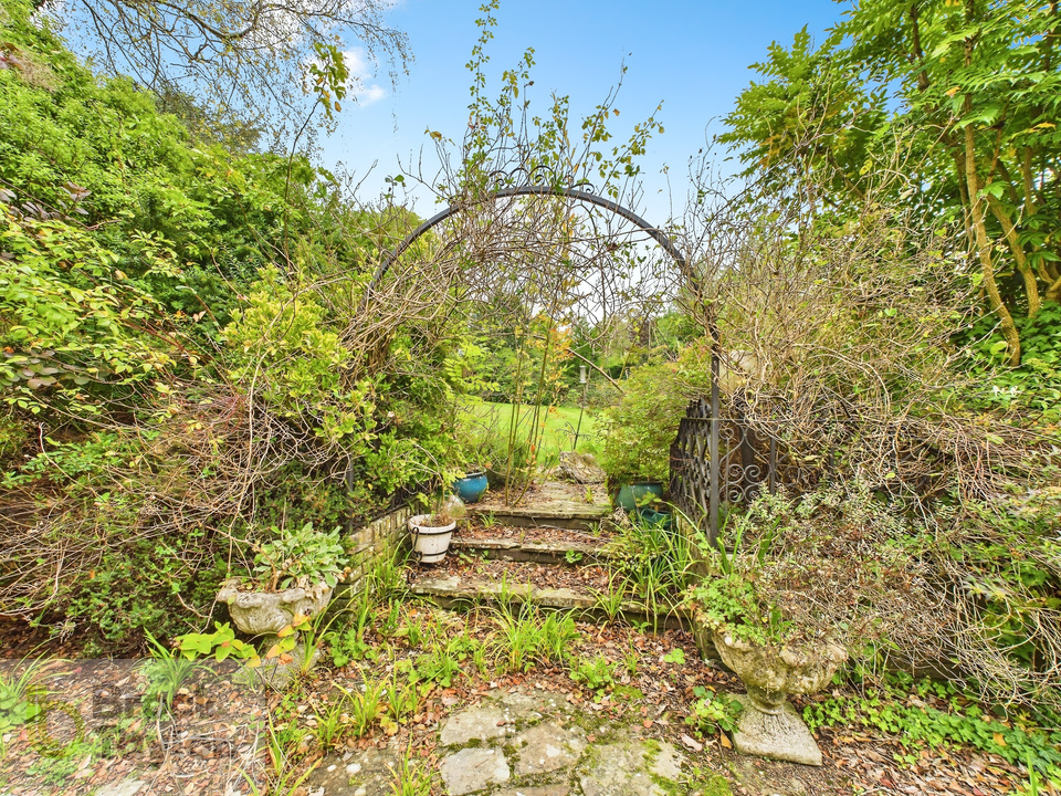 4 bed detached house for sale in Savill Road, Lindfield - Property Image 10