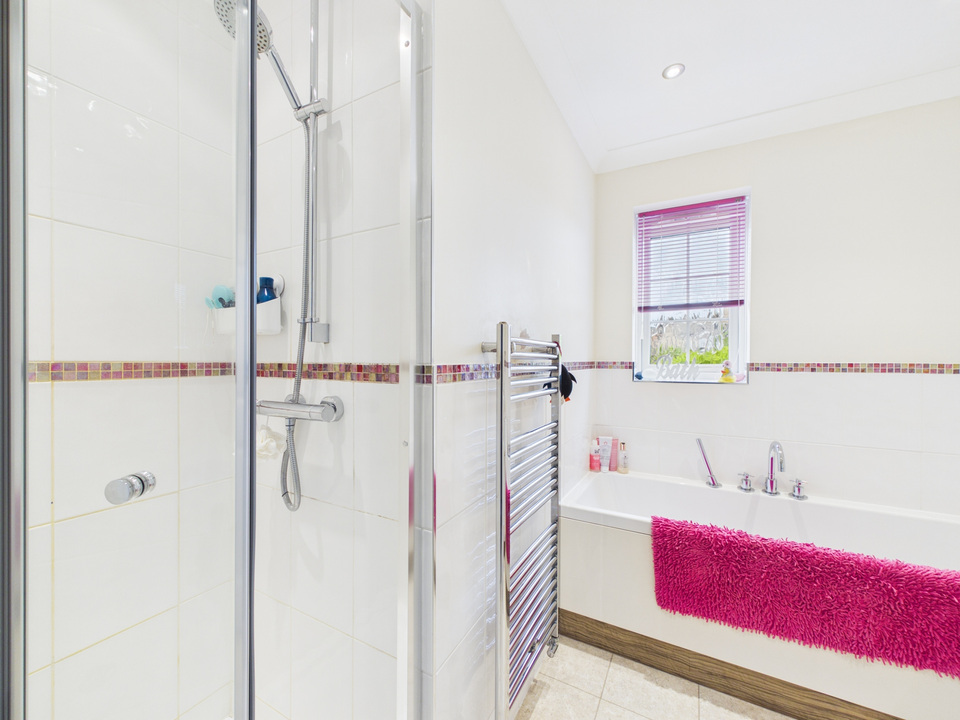 4 bed detached house for sale in Bartholomew Way, Horsham  - Property Image 21