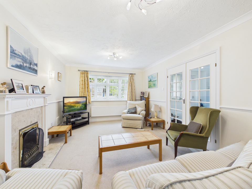 4 bed detached house for sale in Bartholomew Way, Horsham  - Property Image 12