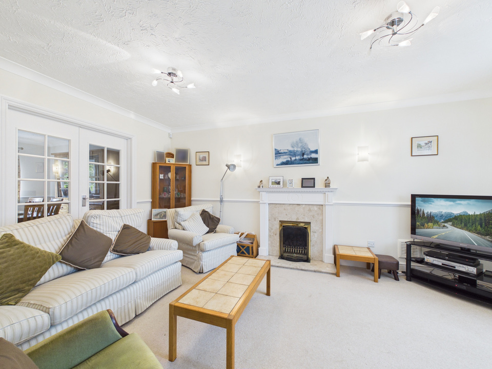 4 bed detached house for sale in Bartholomew Way, Horsham  - Property Image 2