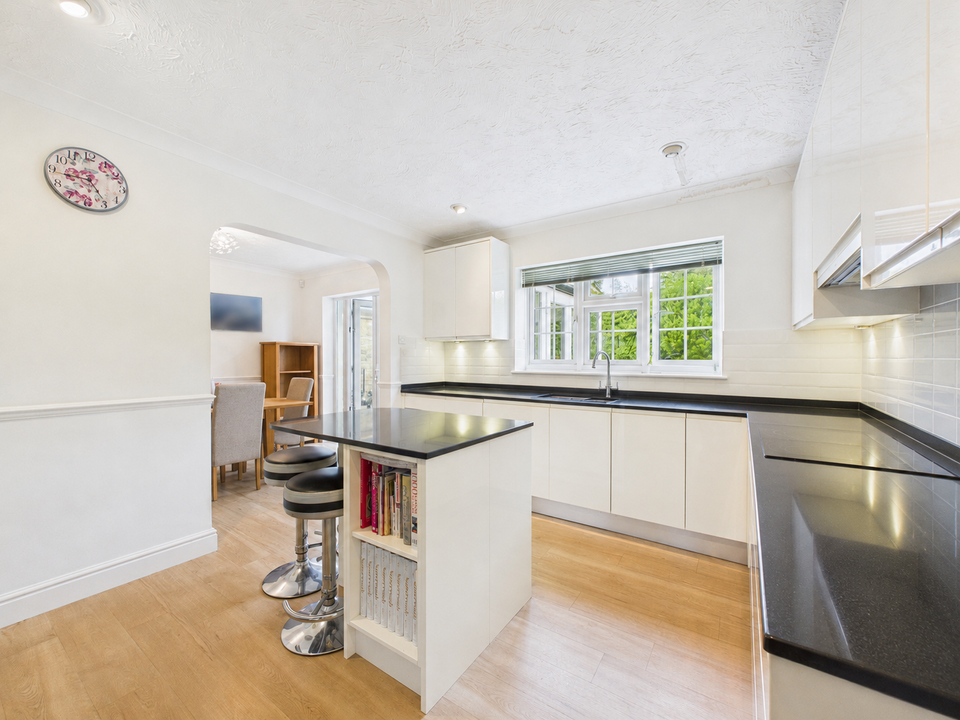 4 bed detached house for sale in Bartholomew Way, Horsham  - Property Image 3